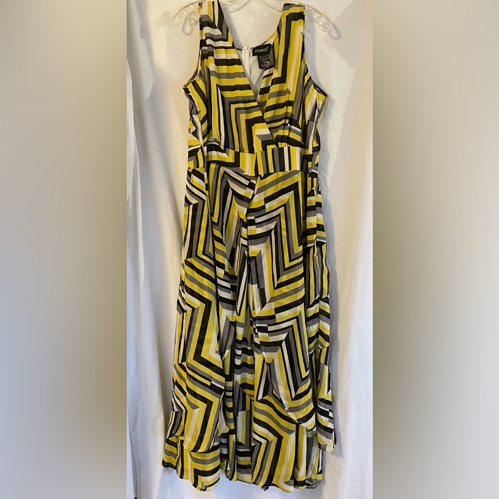 Ashro Geometric V-Neck Maxi Dress in Yellow, Black, White